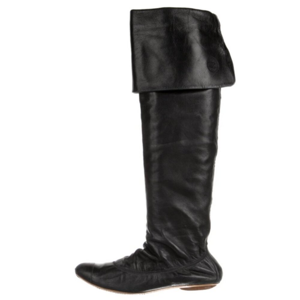 🖤 CHANEL Black Calfskin Leather Foldover Knee-High Riding Boots Logo CC Detail
